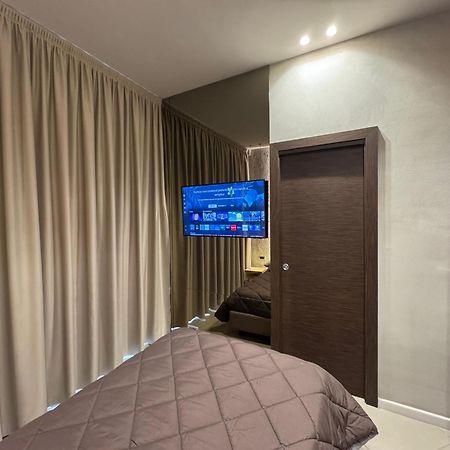 Tropicana Room Caserta Eksteriør bilde
