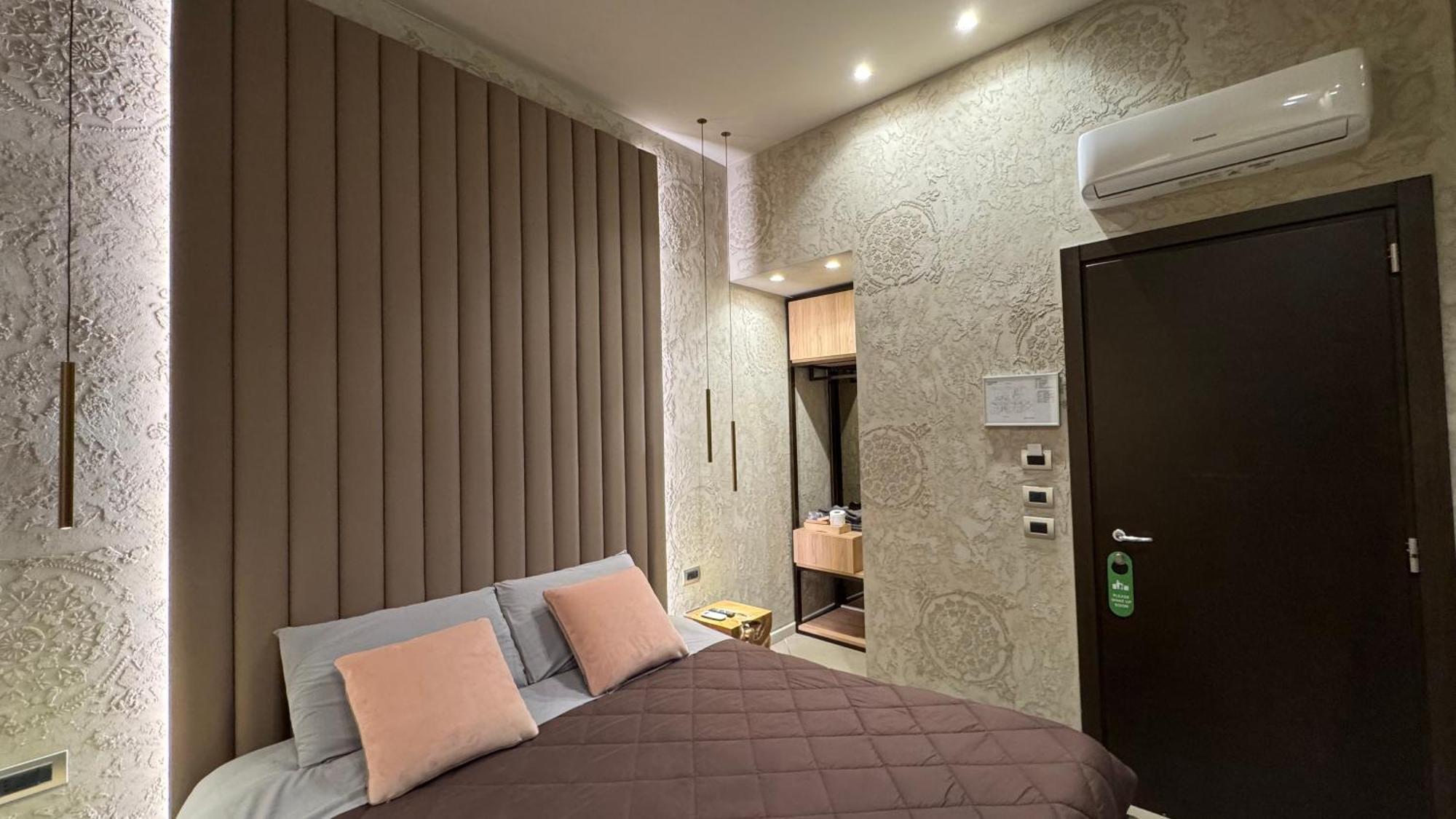 Tropicana Room Caserta Eksteriør bilde