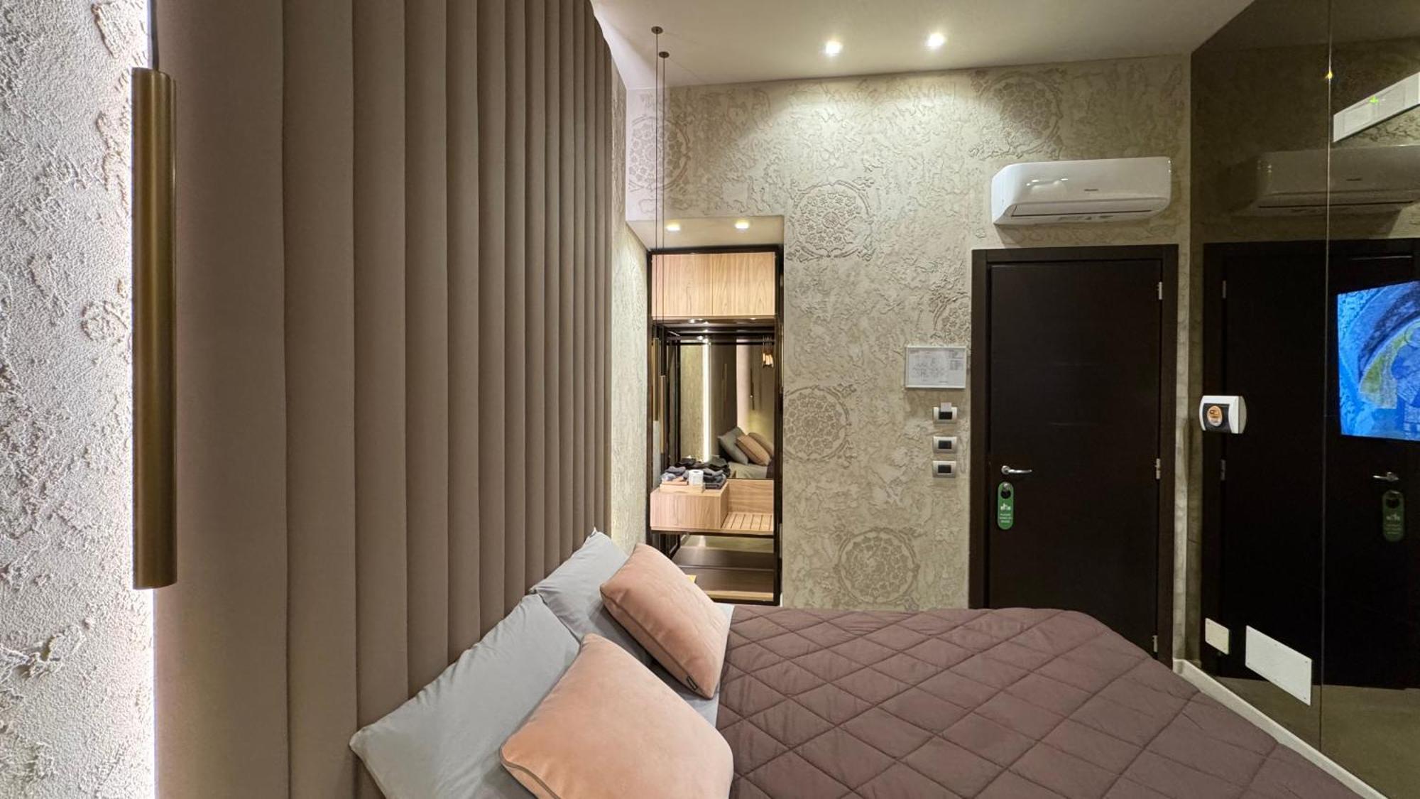 Tropicana Room Caserta Eksteriør bilde