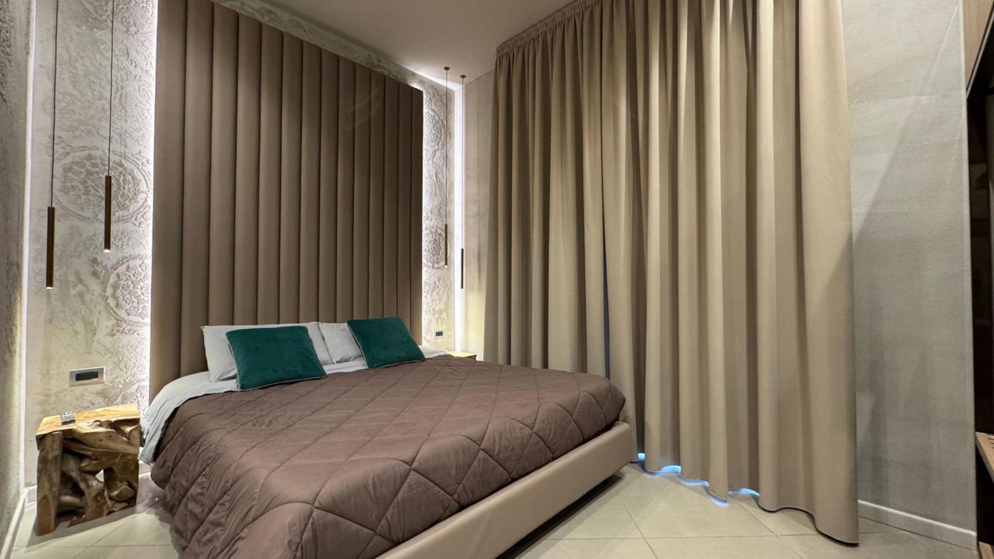 Tropicana Room Caserta Eksteriør bilde