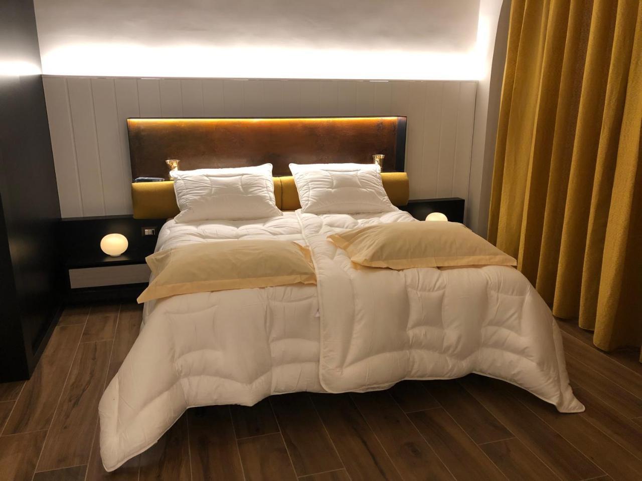 Tropicana Room Caserta Eksteriør bilde