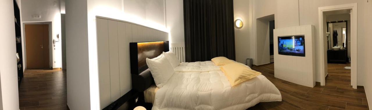 Tropicana Room Caserta Eksteriør bilde